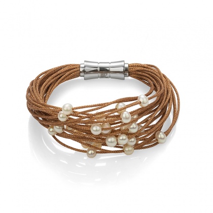 Гривна с бели перли