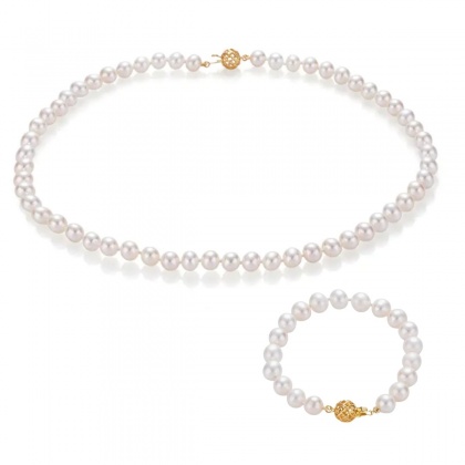 Златен комплект от огърлица и гривна с бели перли