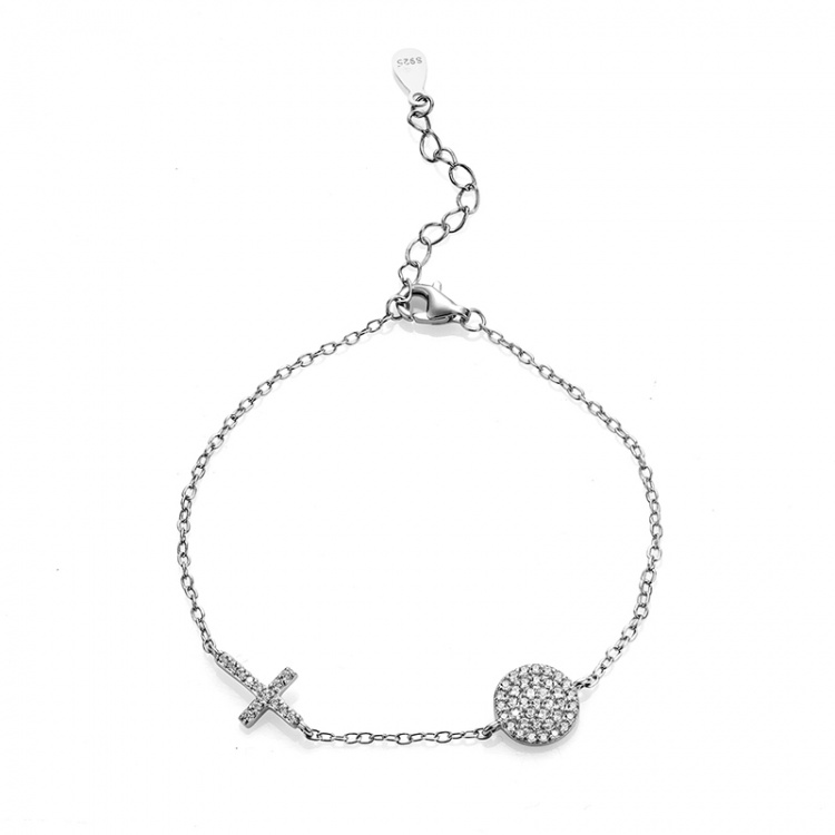 Сребърна гривна с кръст