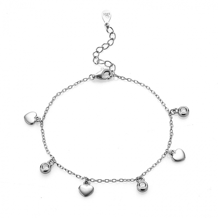 Гривна с детелини