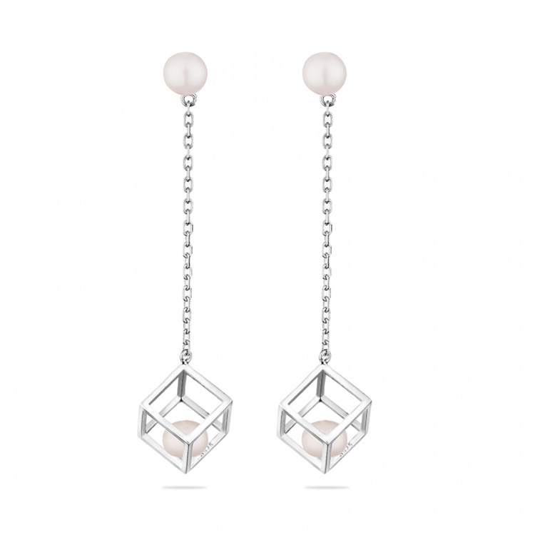 Сребърни обици куб с бели перли