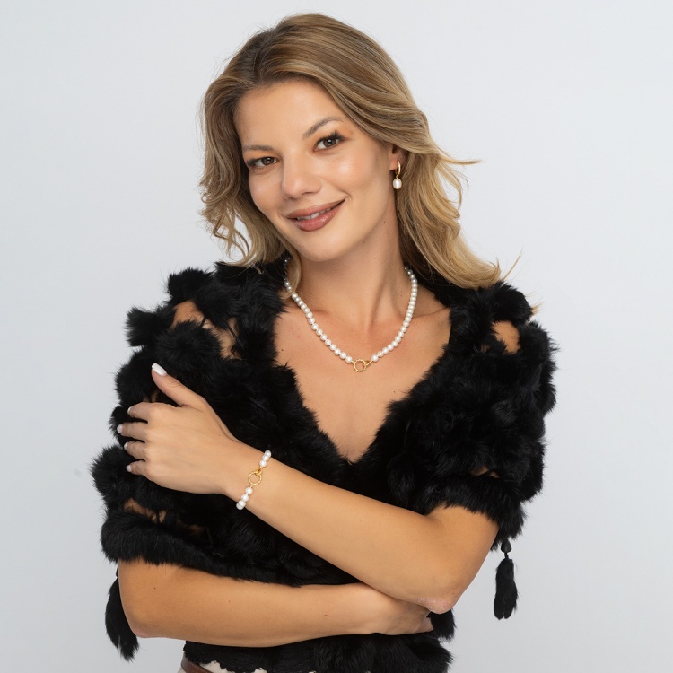 Огърлица с бели сладководни перли 7 - 8 мм