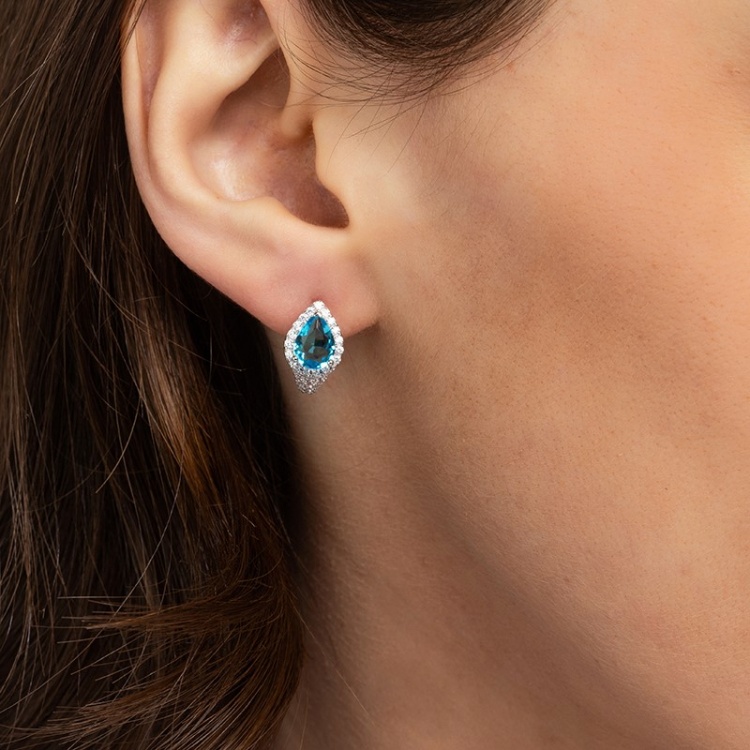 Сребърни обеци халки със светлосини цирконий