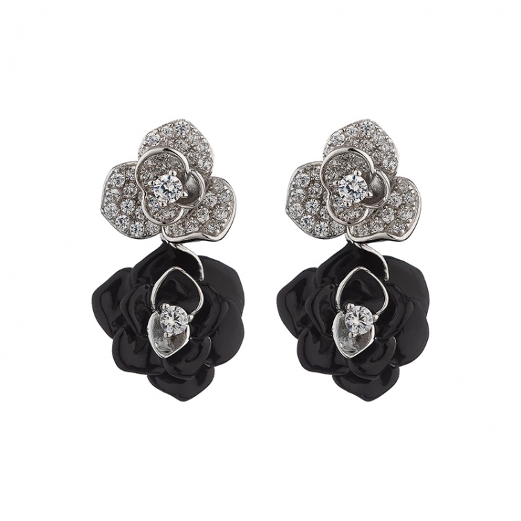 Сребърен комплект с цветя