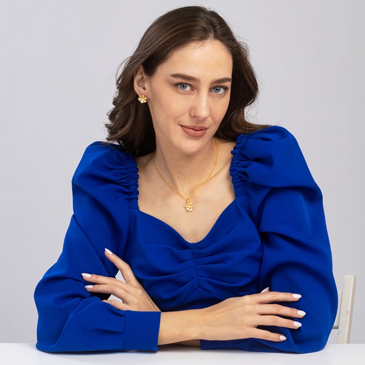 Сребърен комплект с цветя