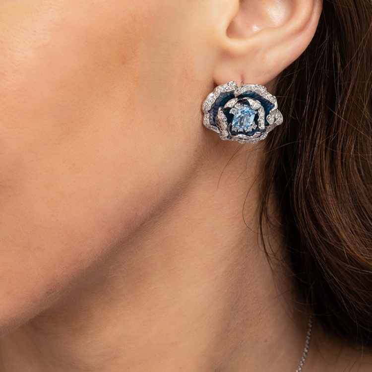 Сребърен комплект с цветя