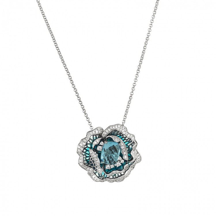 Сребърно колие цвете със сини камъни