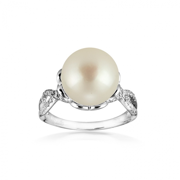 Сребърен пръстен с бяла перла