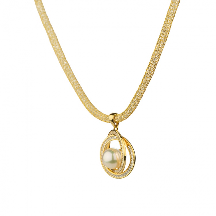 Сребърно колие с перли Акоя