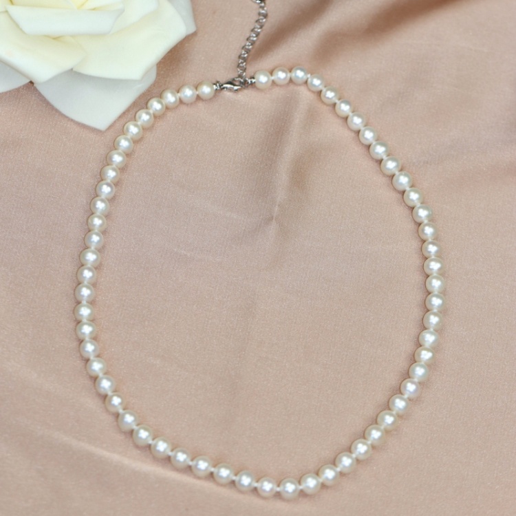 Огърлица с бели перли 6-6,5 мм, 40 - 5 см
