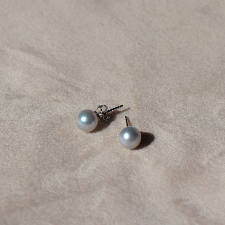 Сребърни обеци със сиви перли