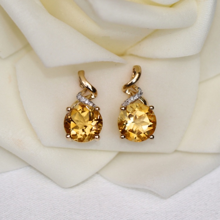 Златни обеци със сияещ цитрин и диаманти